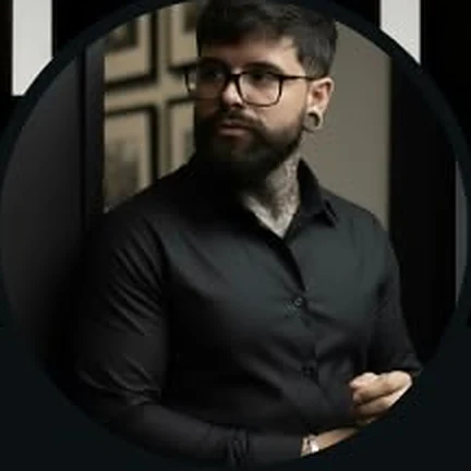 Felipe Sirba, tatuador
